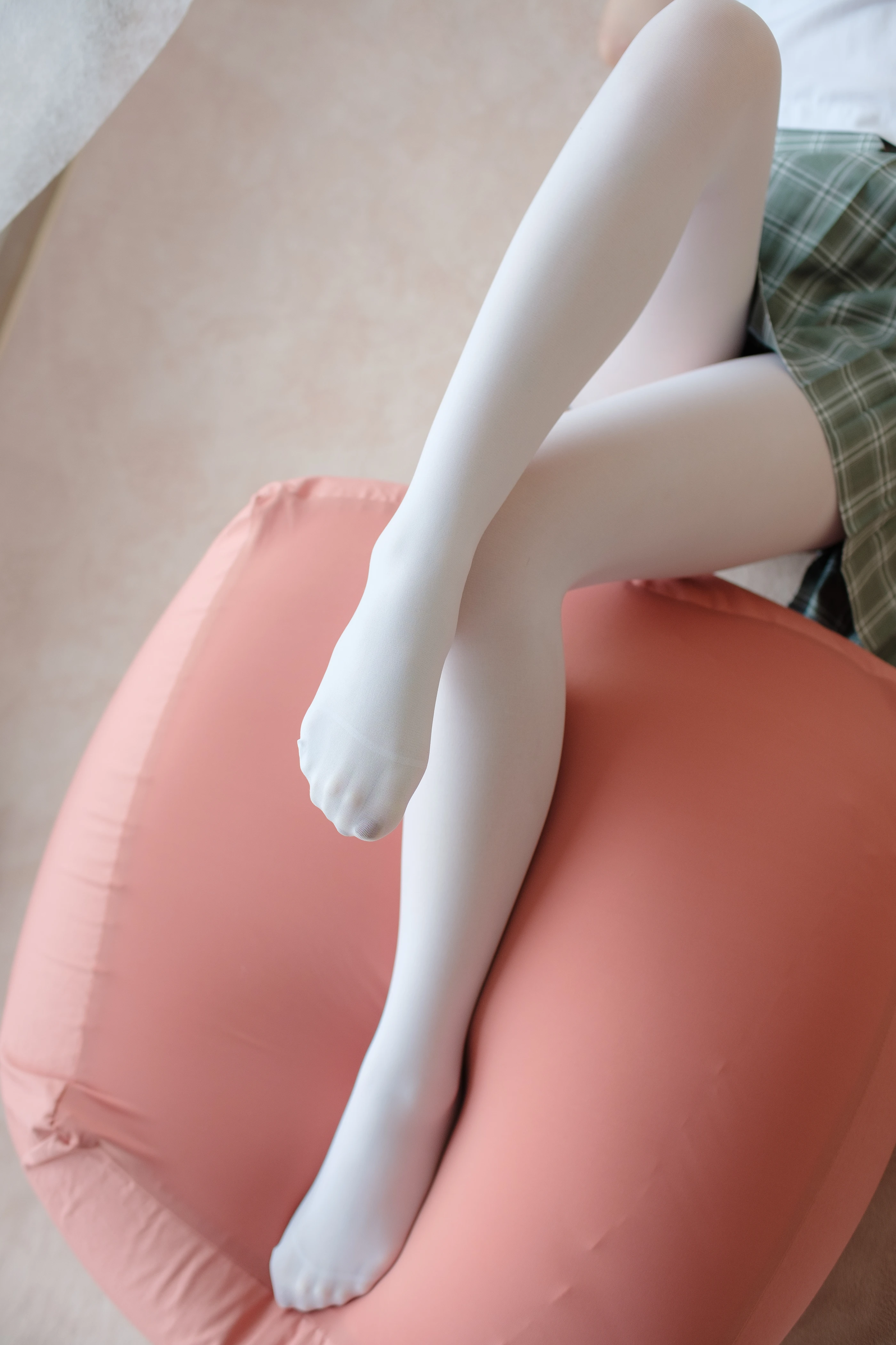 森萝财团 [BETA-023] JK白丝少女的美足 [88P]插图1
